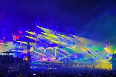 Tomorrowland-Day-1-12