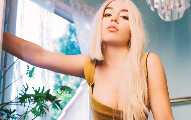 Gallery: AVA MAX dolce ma psyco