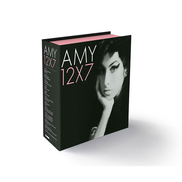 AMY WINEHOUSE a novembre The Singles Collection e in cofanetto definitivo