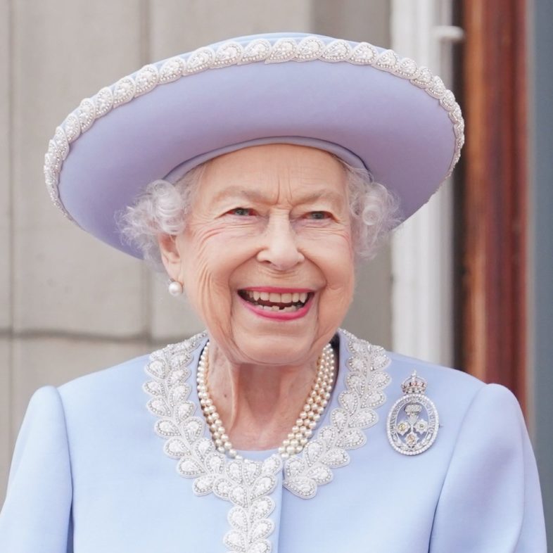 I post dei cantanti per ricordare la Regina Elisabetta II