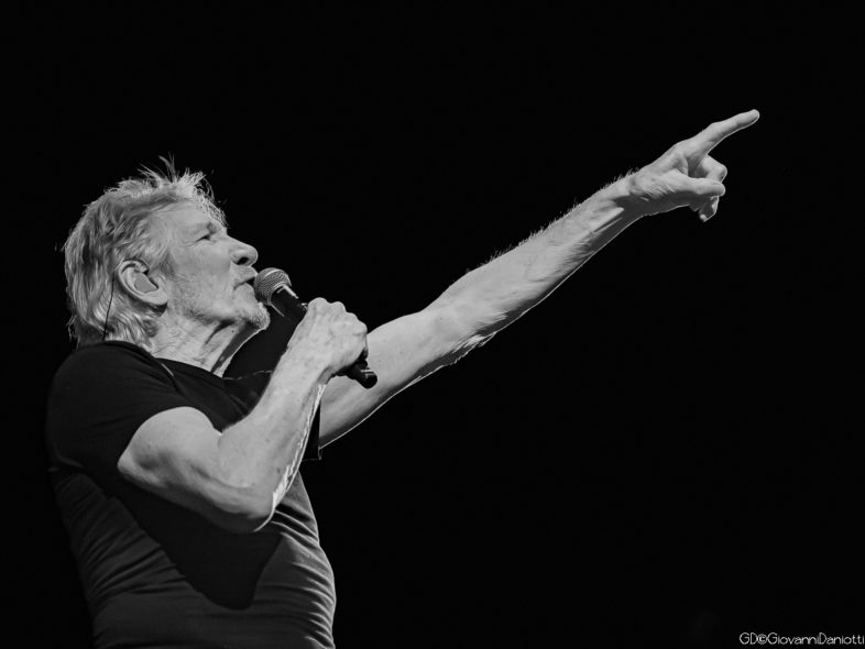 “ROGER WATERS – The Wall” su Sky Arte il documentario per festeggiare gli ottant’anni di Waters