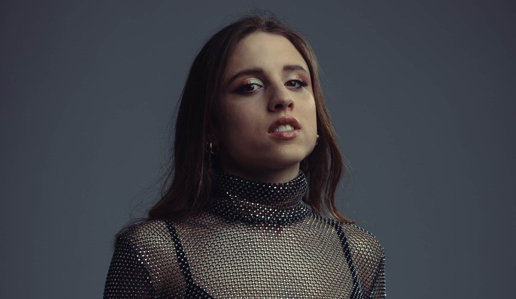 Intervista ANGELINA MANGO “Voglia di vivere” è come un mio diario segreto Newsic.it