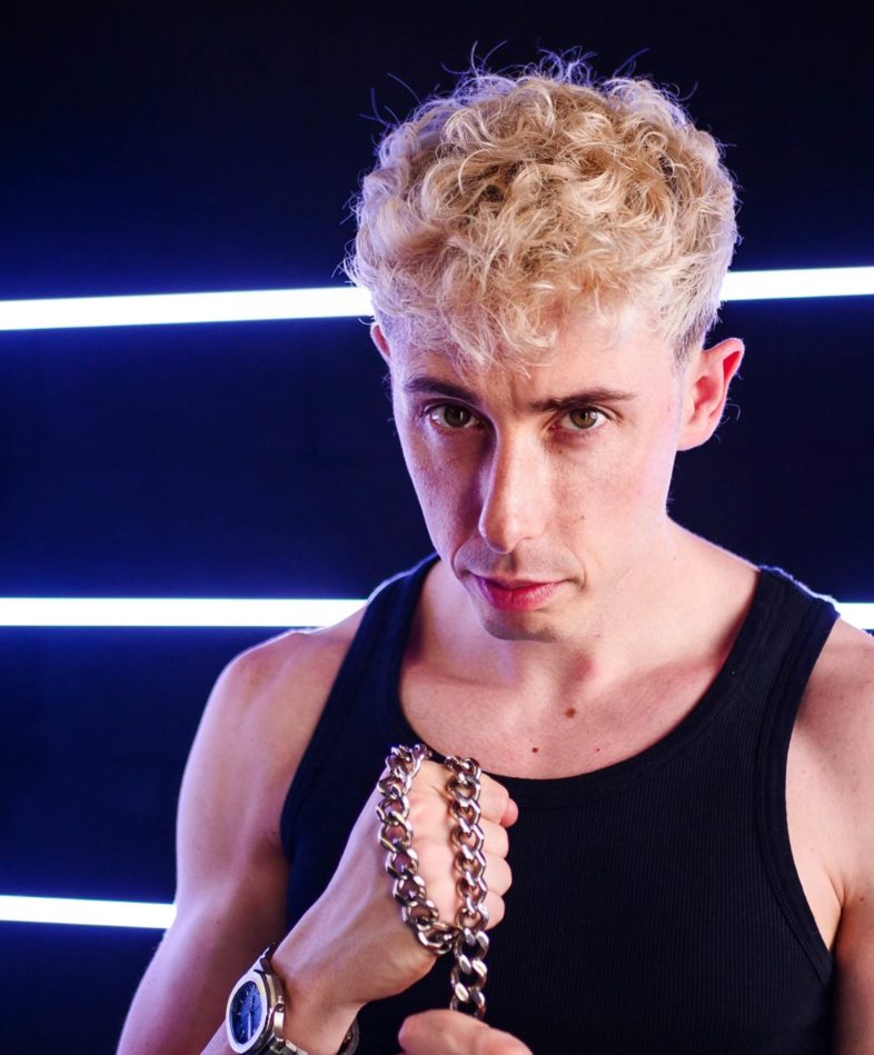 SHADE esce il suo nuovo disco “Diversamente triste”. Il racconto traccia per traccia