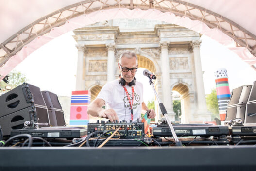 DETTAGLI ALLEGATO PARTY-LIKE-A-DEEJAY-2023_