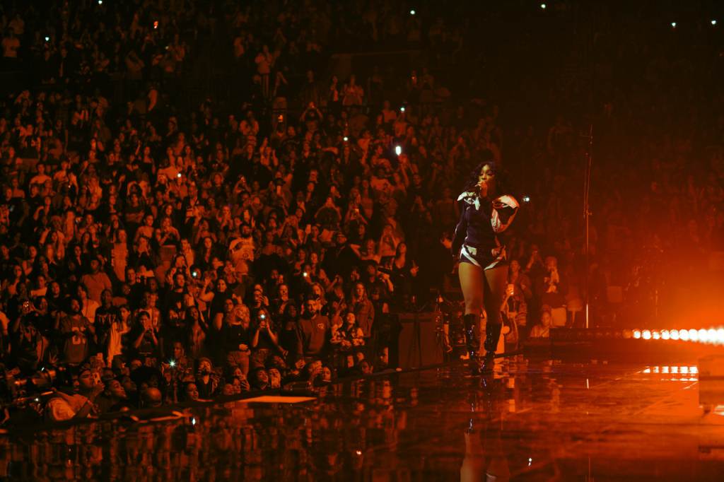 SZA-APPLE-MUSIC-LIVE_2023-