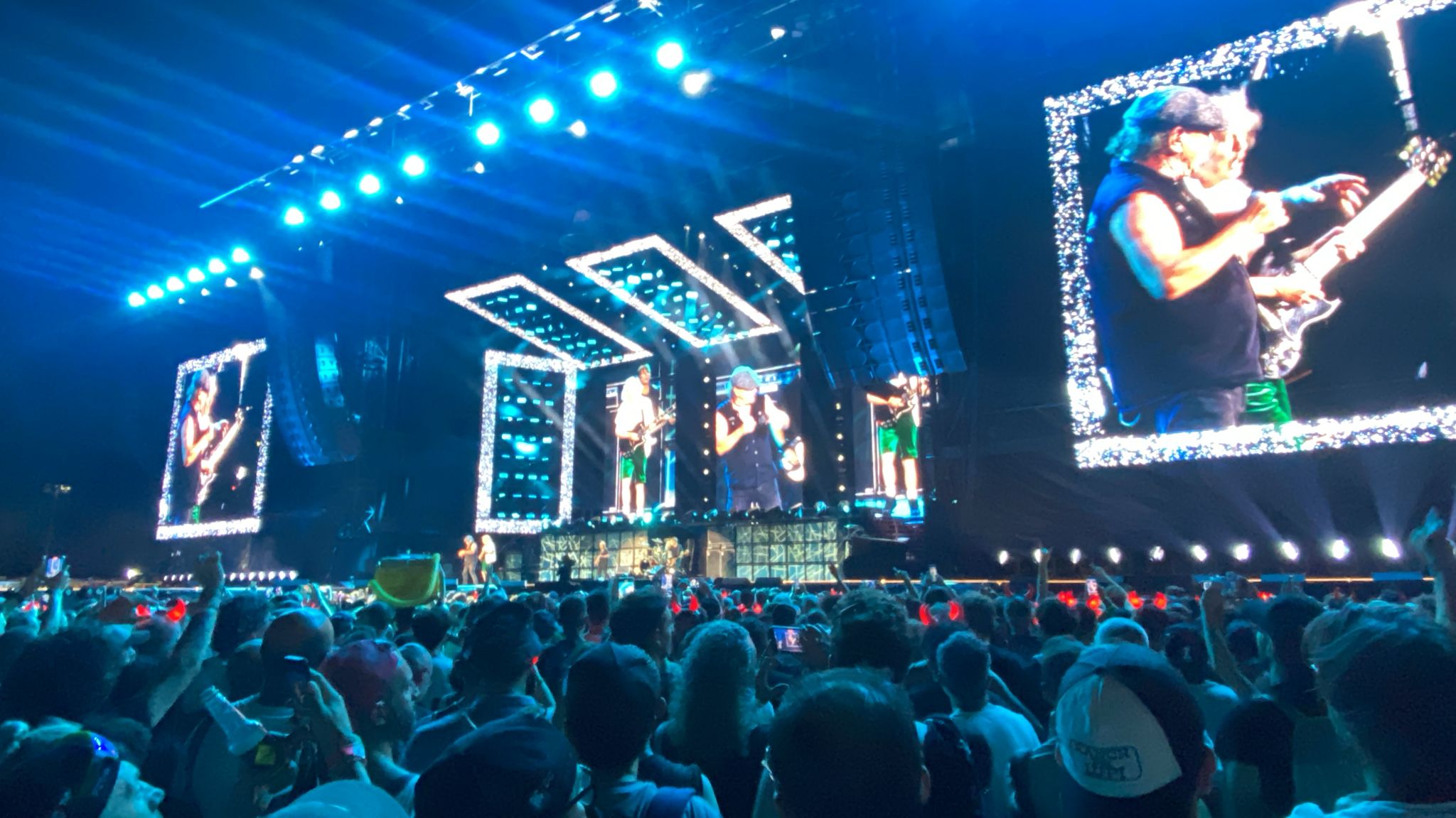 Recensione concerto: AC/DC a Imola in concerto Rock and roll will never ...
